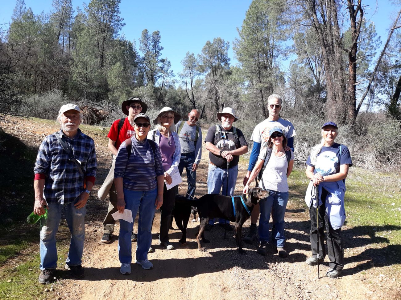 Field trippers at Oregon Gulch. D. Ledger.