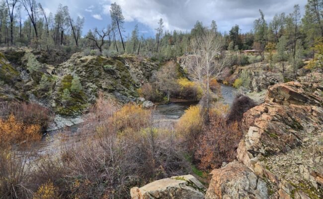 Churn Creek and trailhead at the gorge. D. Burk.