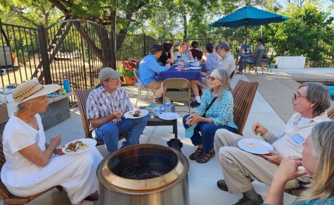 Potluck/picnic attendees. L. Burk.