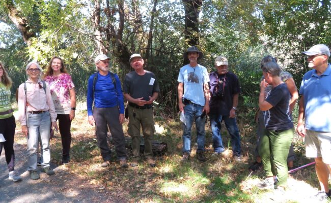 Bioblitz attendees. D. Ledger.