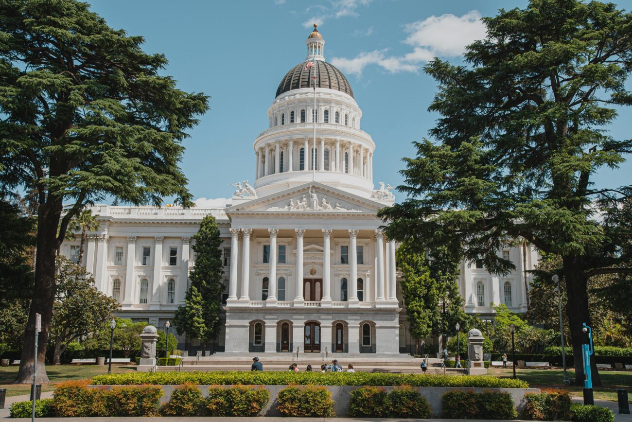 Sacto Capitol Building. J. Hild.