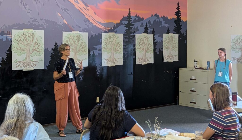 Juliet & Heather get the meeting started. R. Redlich.